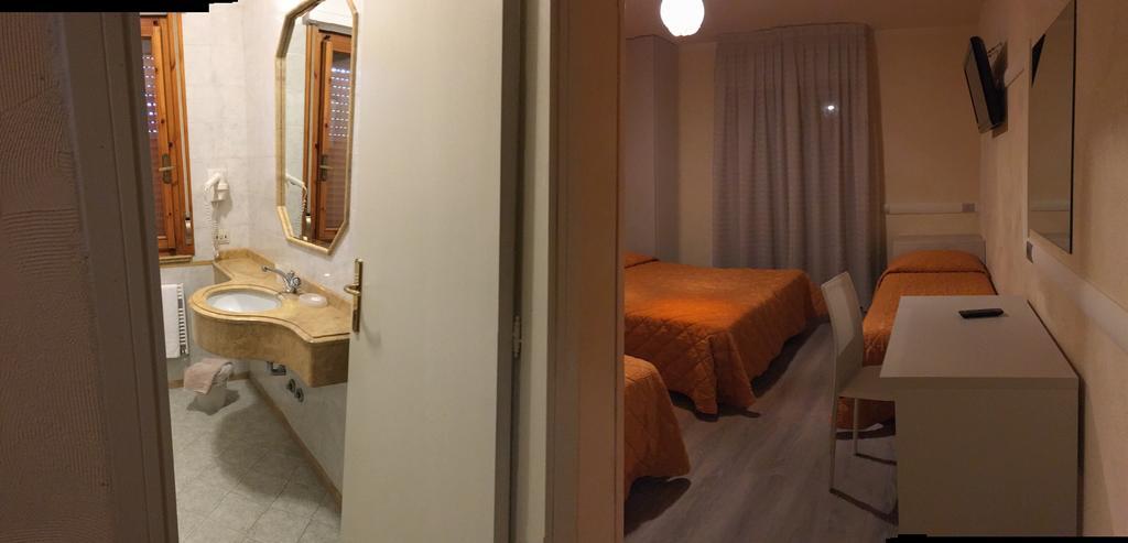 Hotel Da Filie' Querceta Ngoại thất bức ảnh